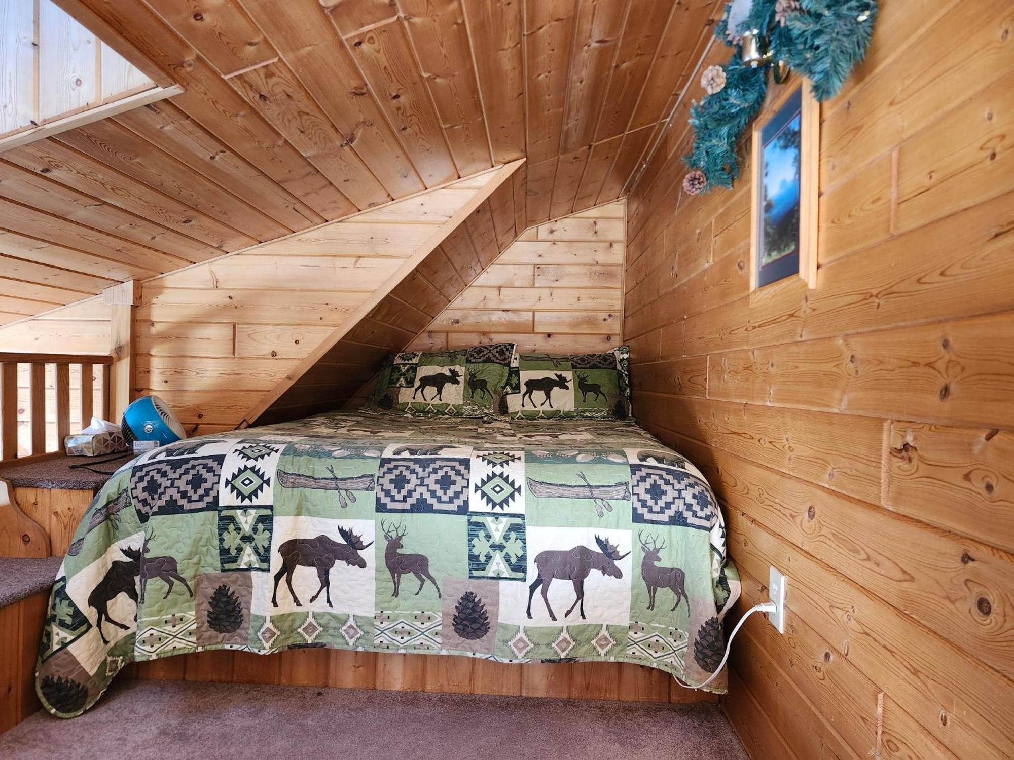 Rocky Ridge Country 3*