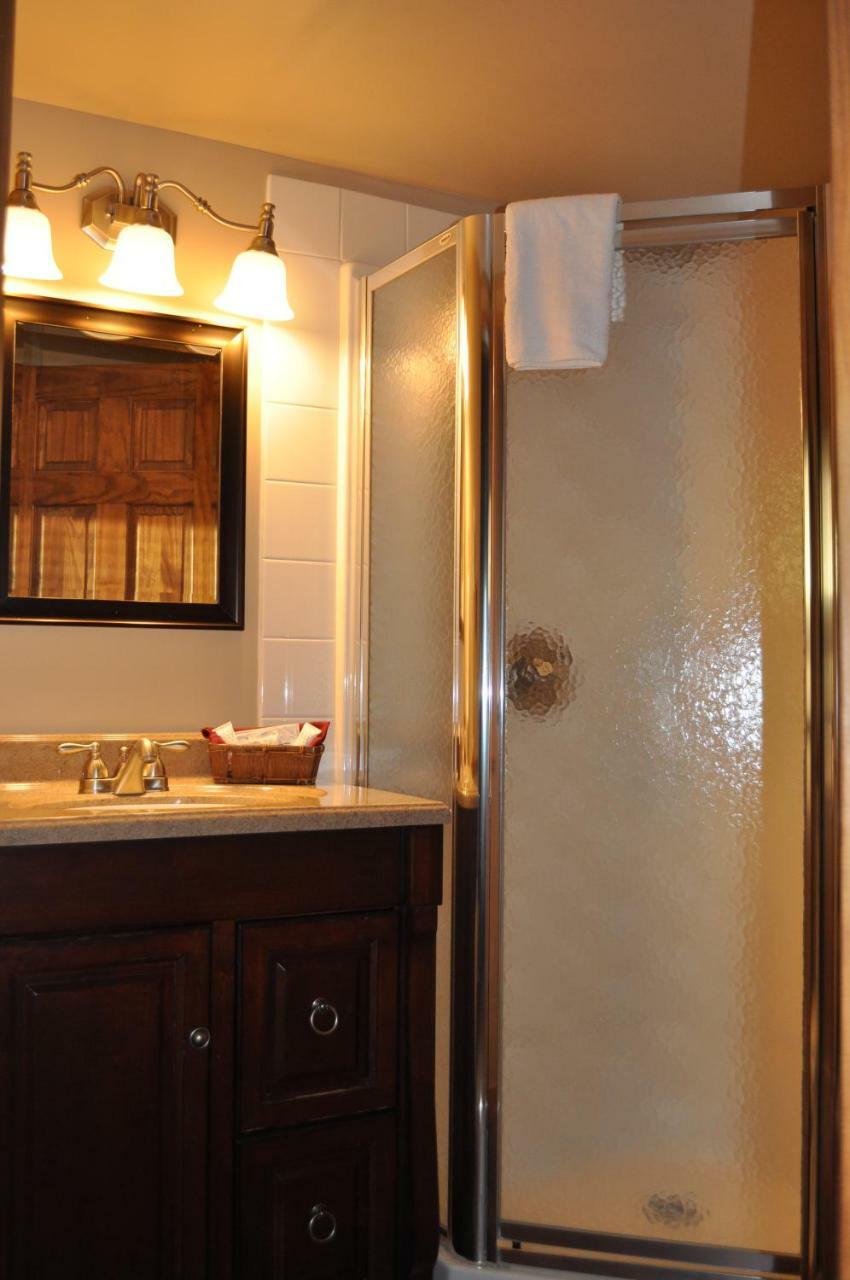 Rocky Ridge Country Bed & Breakfast 3*